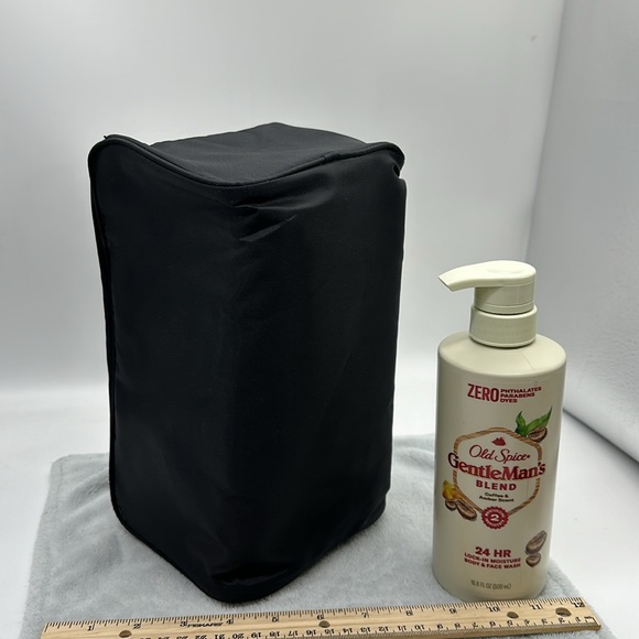 Old Spice Gentleman’s Blend-Body & Face Wash with Dopp AXE Bag-Lot of 2 Items - Picture 5 of 11